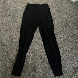 Lululemon align high waisted joggers with pockets
